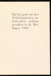 [M. Nijhoff], H.N. Werkman, Bij het graf van den Nederlandschen onbekenden soldaat gevallen in de Mei-dagen 1940 (1942), binnenzijde vooromslag en pagina 1